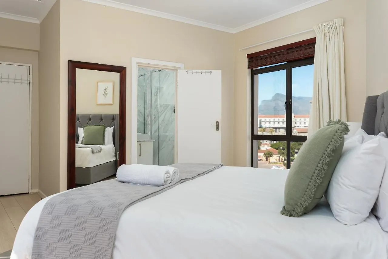Island Club Luxury Apartments Cape Town
