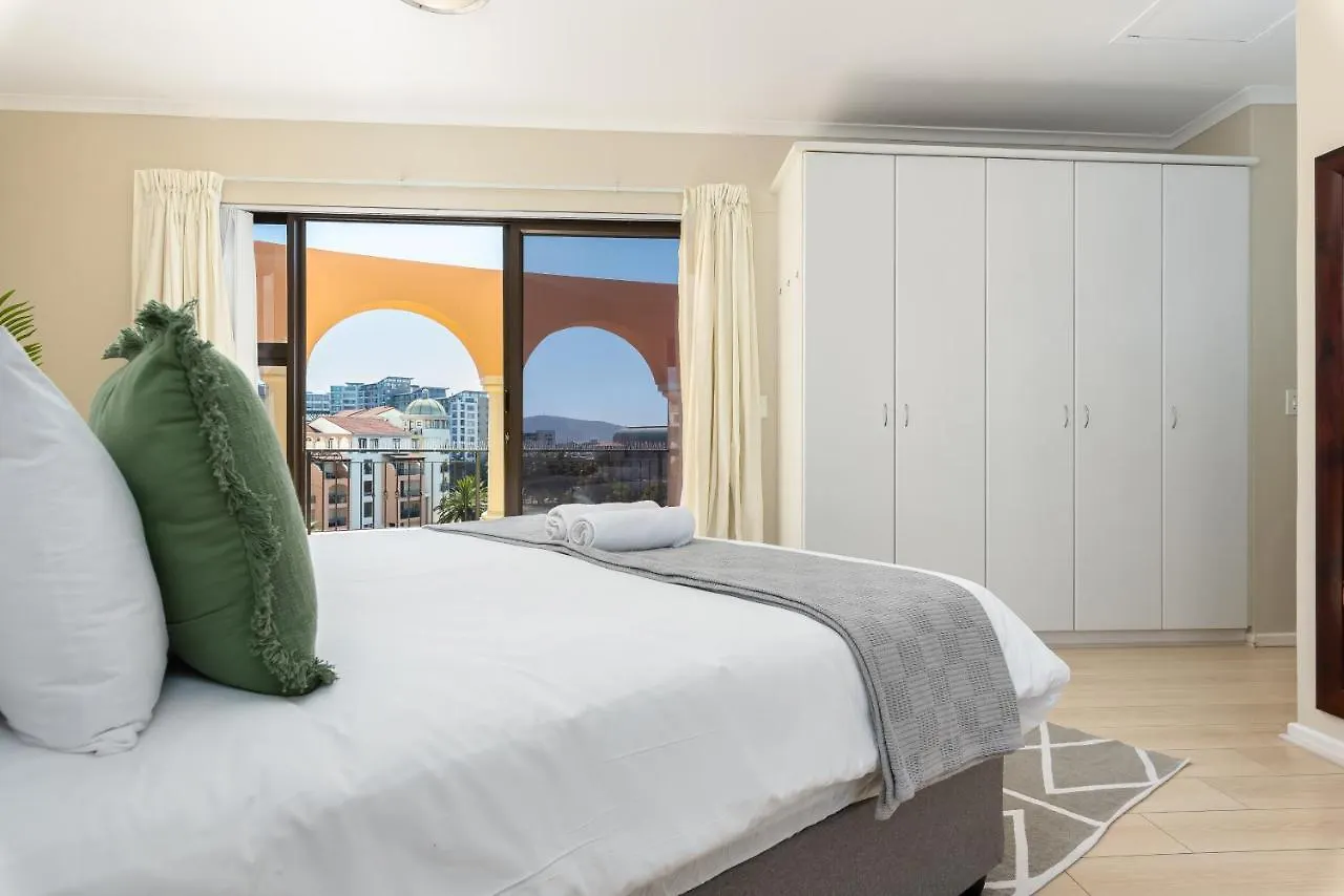 Island Club Luxury Apartments Cape Town