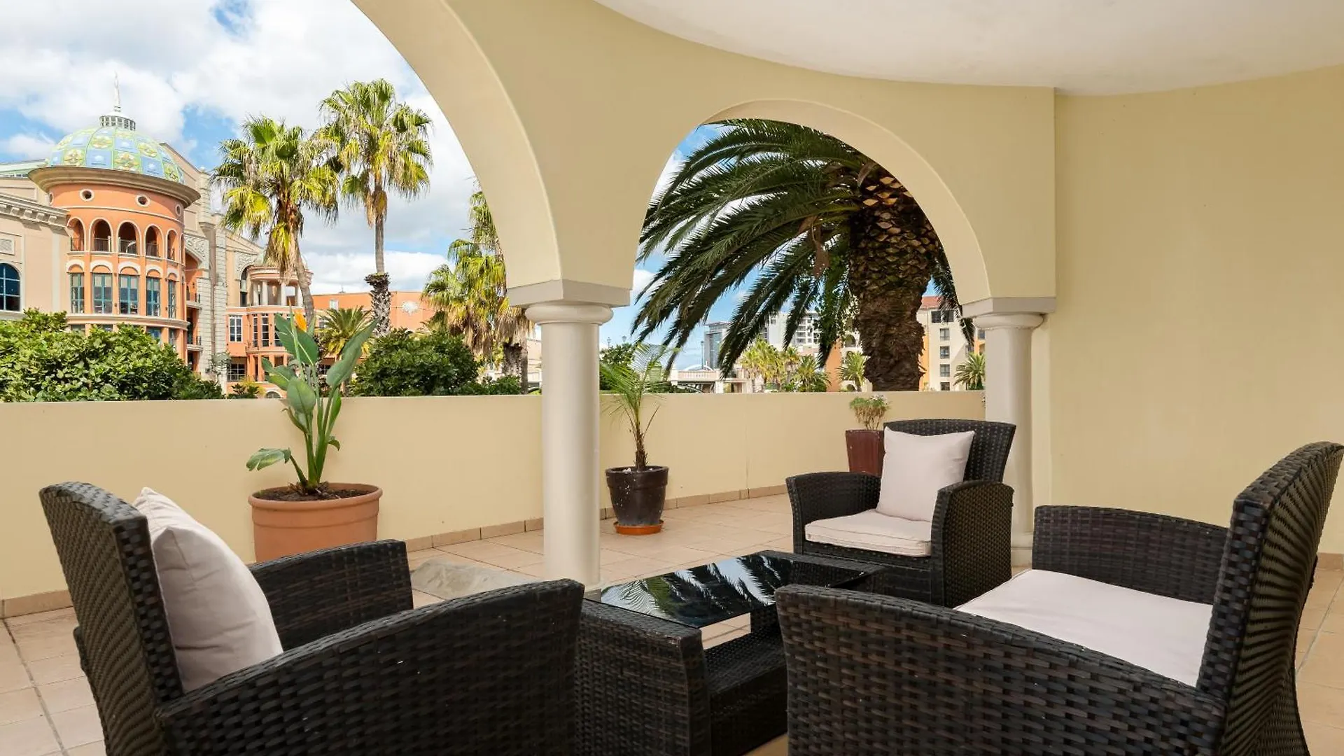 Island Club Luxury Apartments Cape Town South Africa